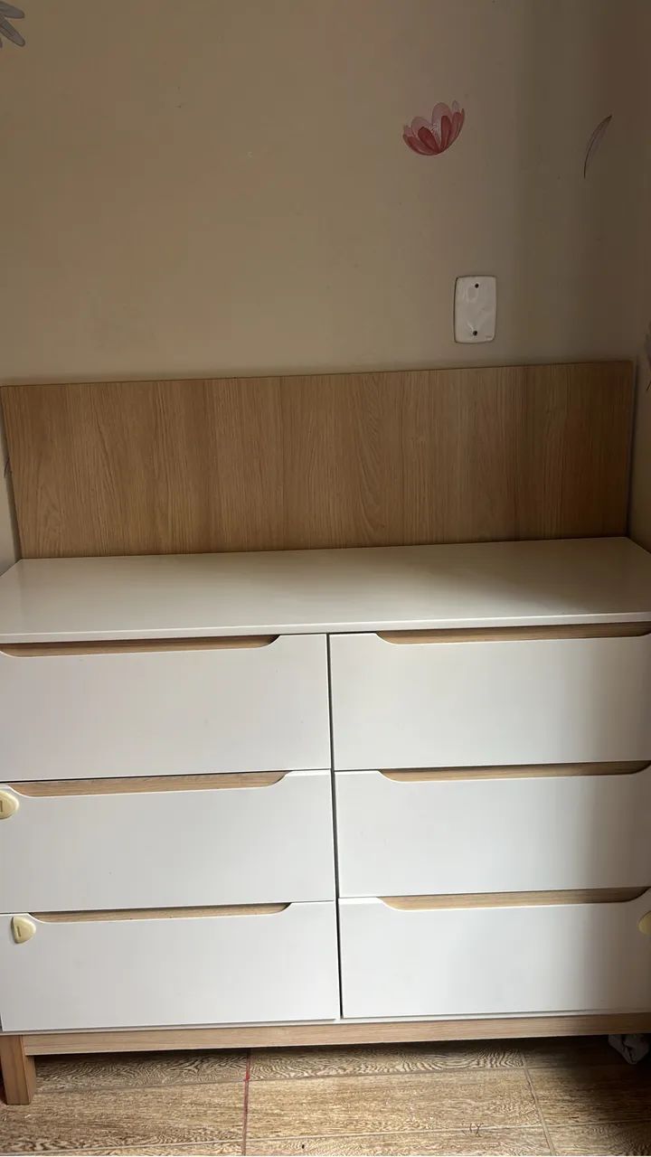 Cômoda quarto bebê com painel 