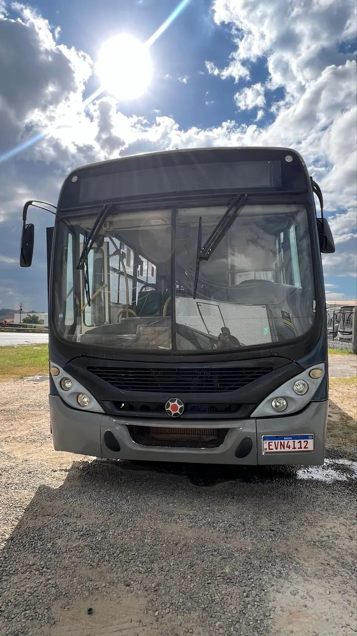 ÔNIBUS 2011/12 CURTO MB - Foto 4