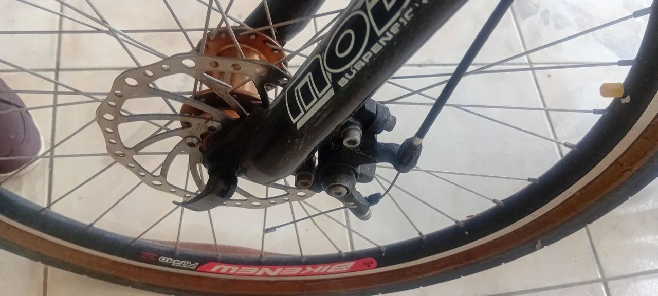 Bicicleta Alumínio 21 marchas Aro 26 - Foto 4