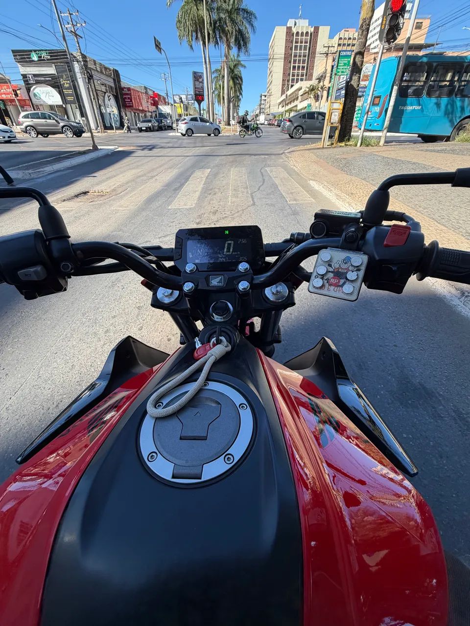 Cb300f 2024 - Foto 3