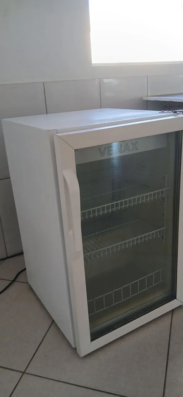 Expositor de bebidas VENAX 100L
