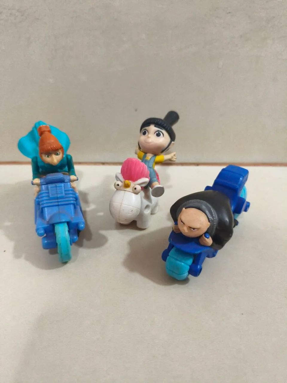 Kit bonecos minion 