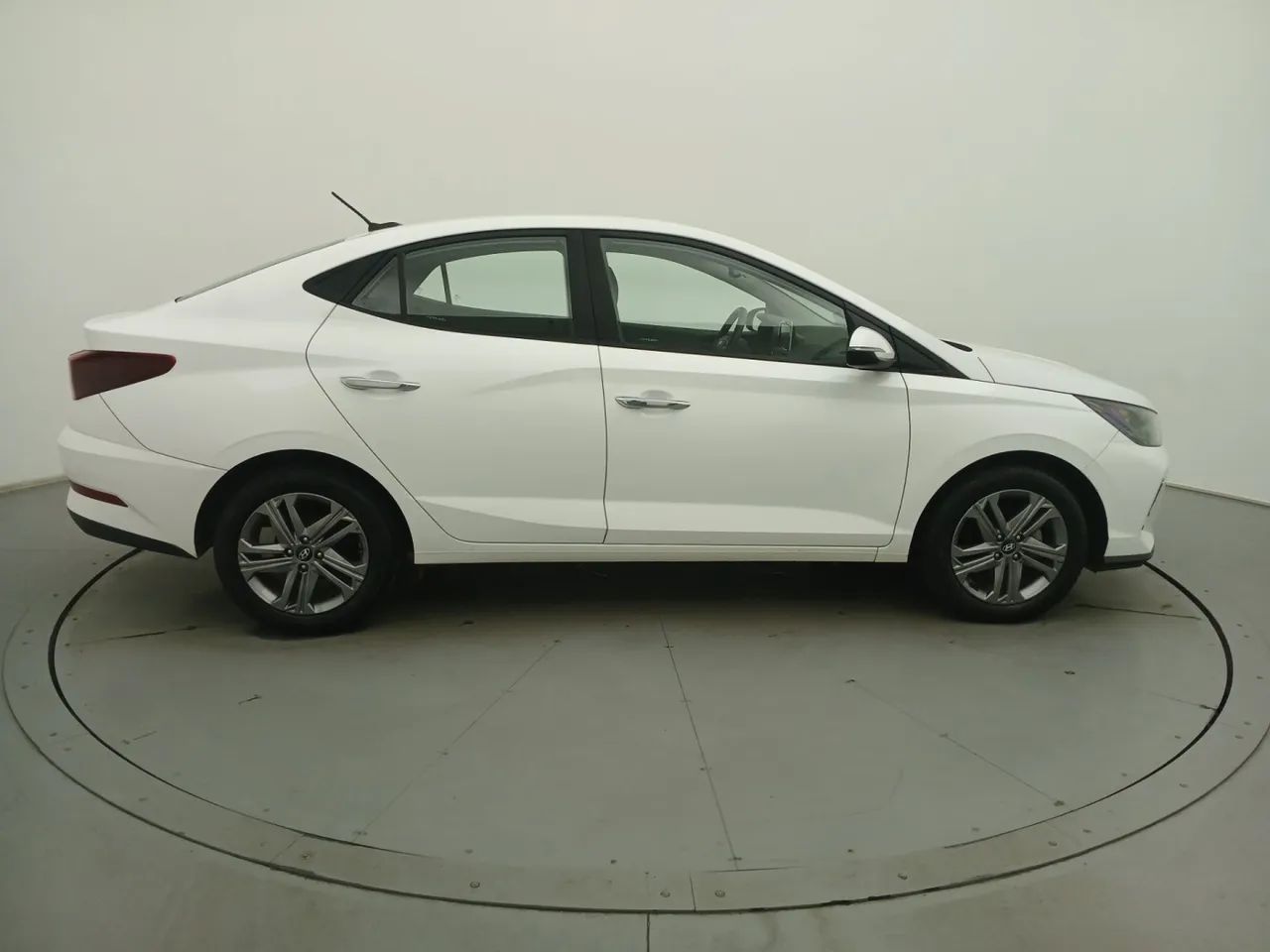 Hyundai HB20S Limited 1.0 TB Flex 12V Aut., foto 6 de 18