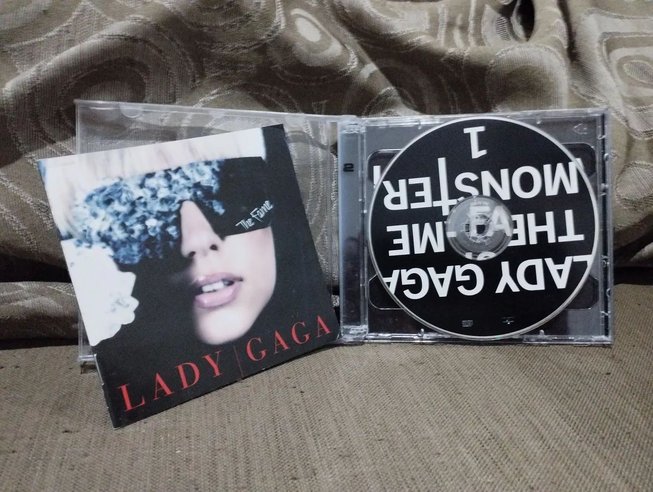 CD Lady Gaga the fame monster  - Foto 3