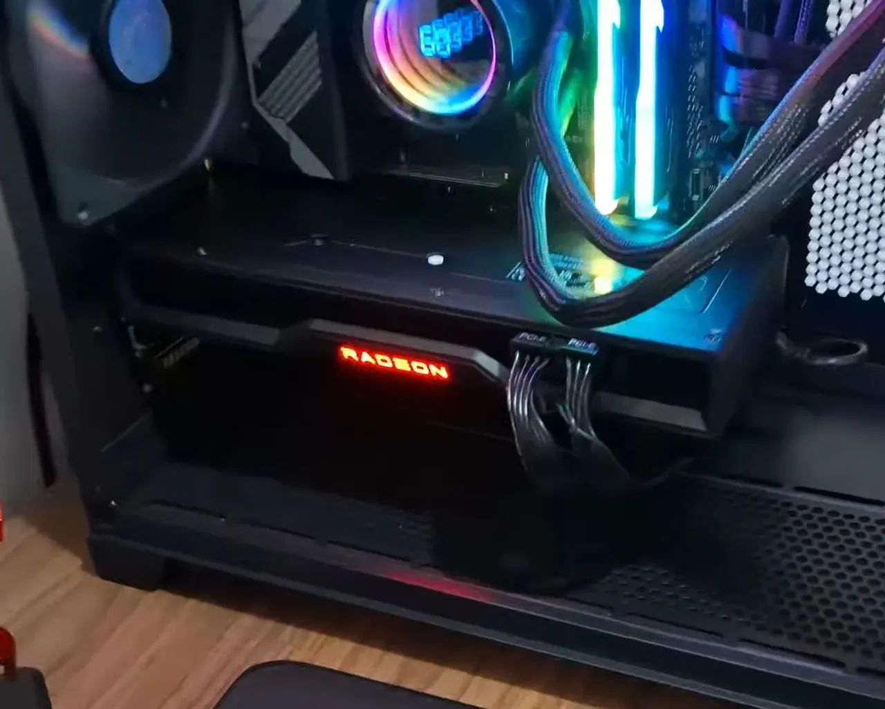 PLACA DE VIDEO RX 6750 XT 12GB FOUNDERS EDITION - Foto 3