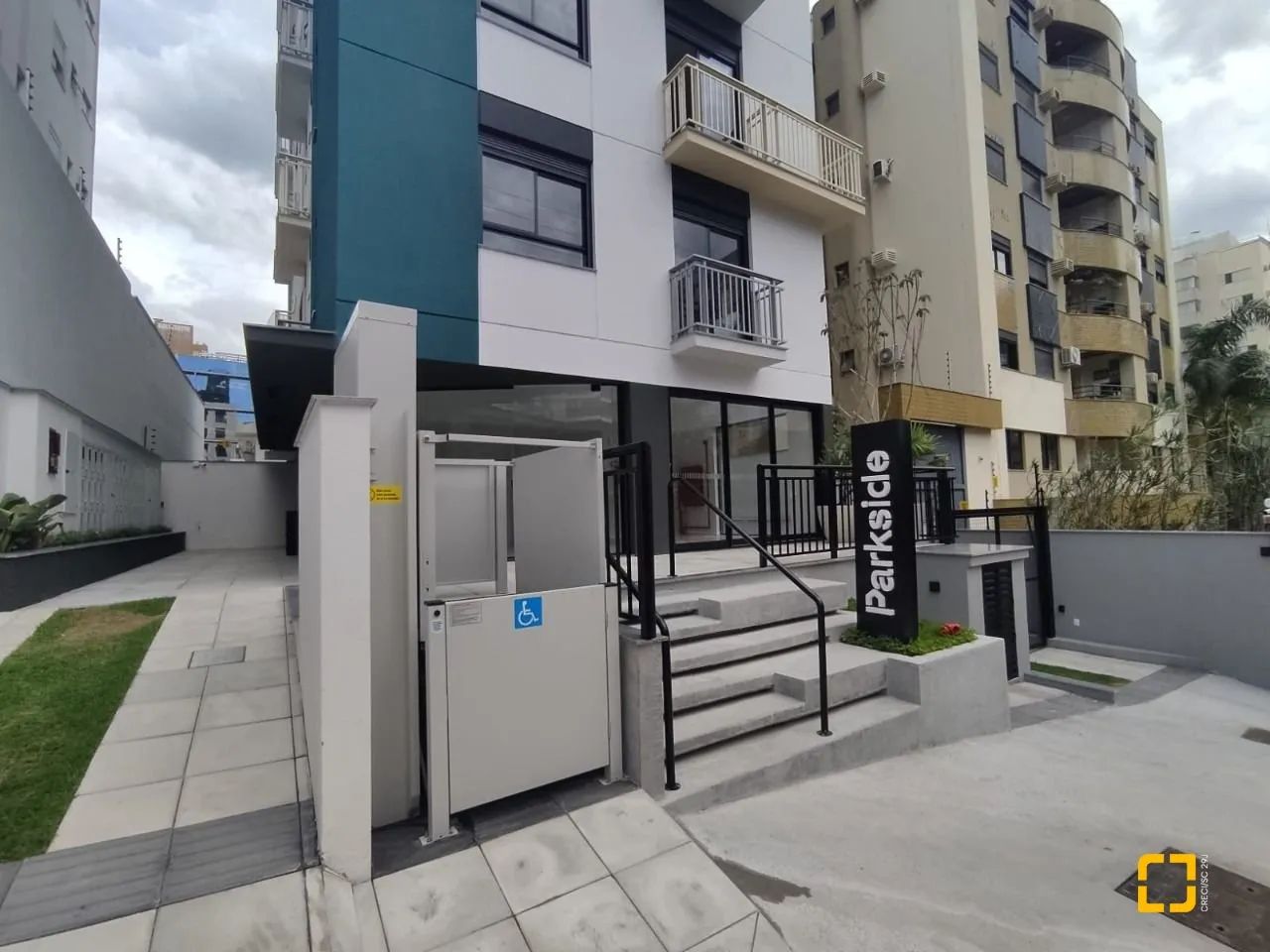 BROGNOLI VENDE - STUDIO NO CENTRO DE FLORIANÓPOLIS