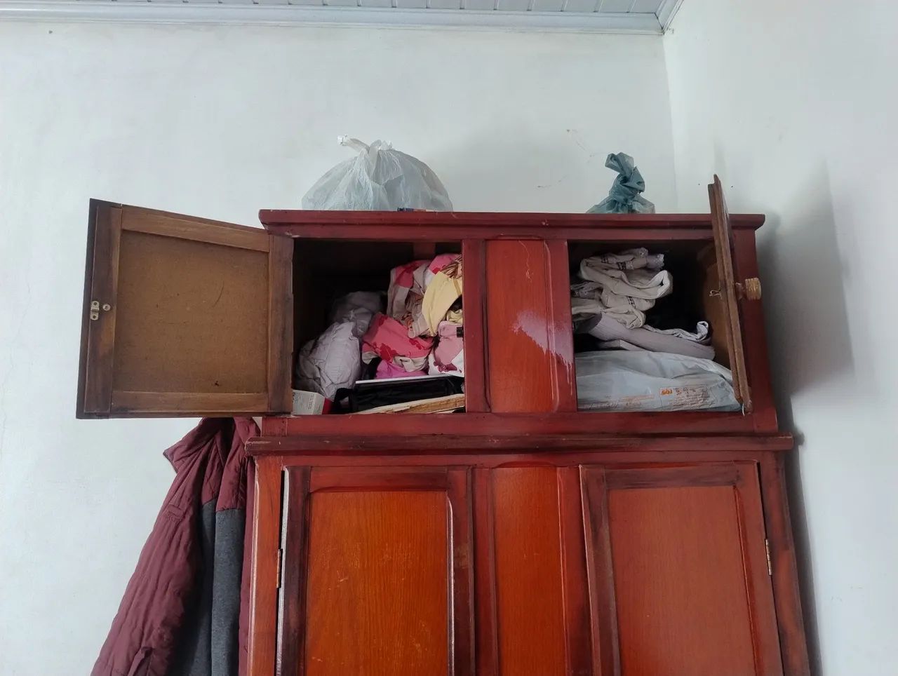 Guarda-roupa de solteiro usado - Foto 3