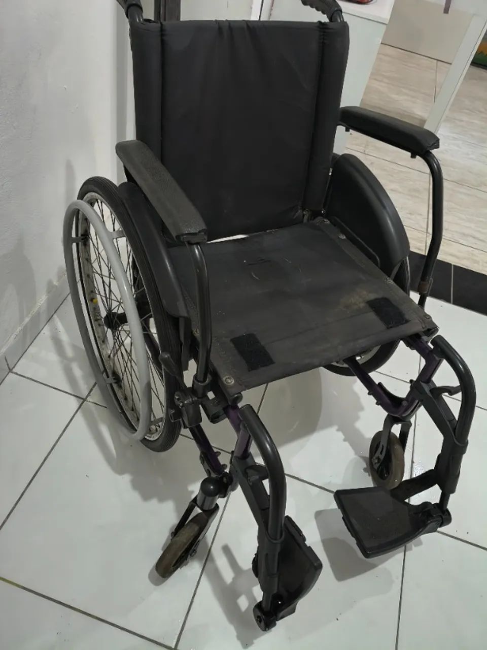Cadeira de roda - Foto 2