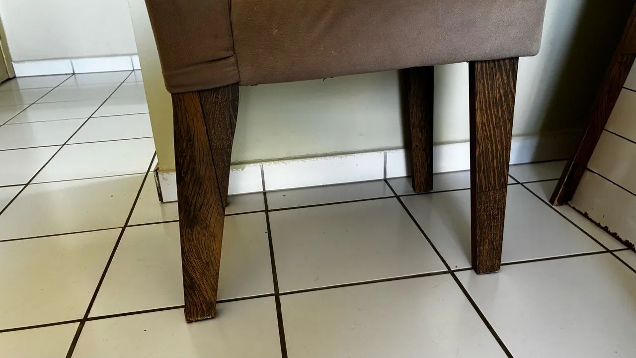 Conjunto mesa e 4 cadeiras - Foto 4