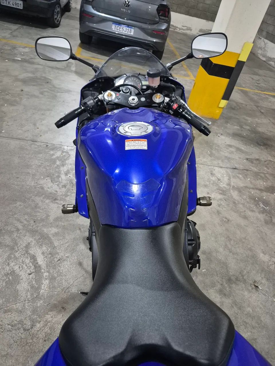 YAMAHA R1 2008 - Foto 5