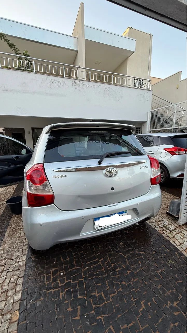Toyota Etios X 1.3 Flex 16V 5P Mec. 2017 - Foto 2