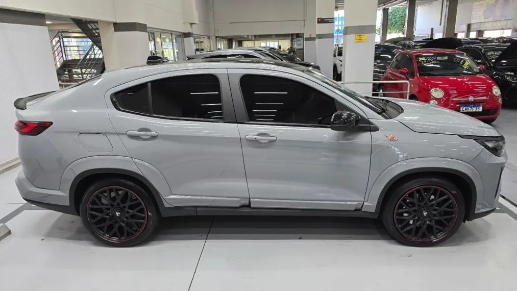 Fiat Fastback Abarth Turbo Flex 1.3 Aut. 2025 - Foto 5