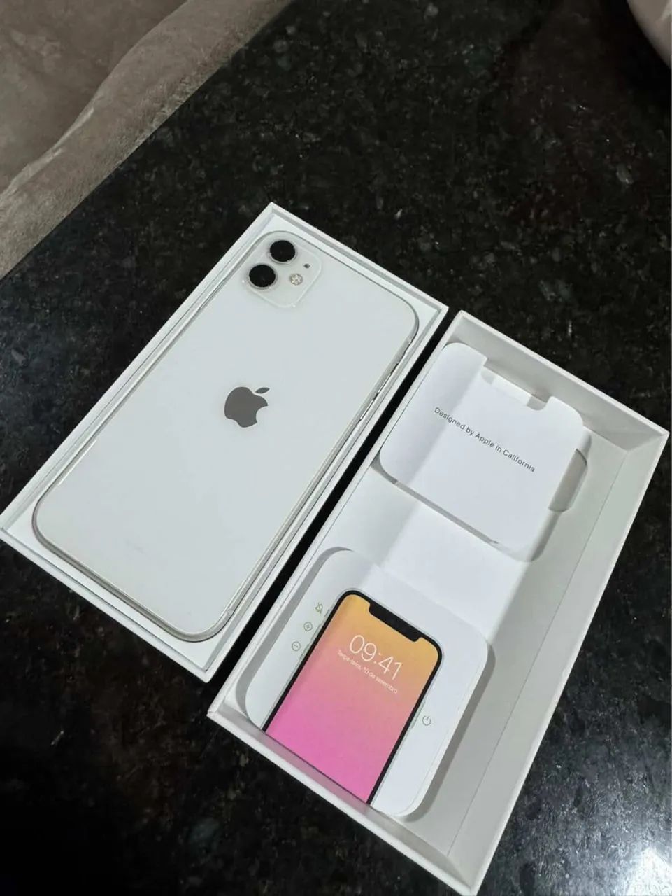 iPhone 11 64 Gigas Único Dono - Celulares e Smartphones