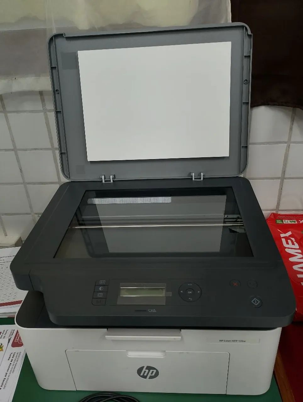 Impressora HP Laser MFP 135w - Foto 2