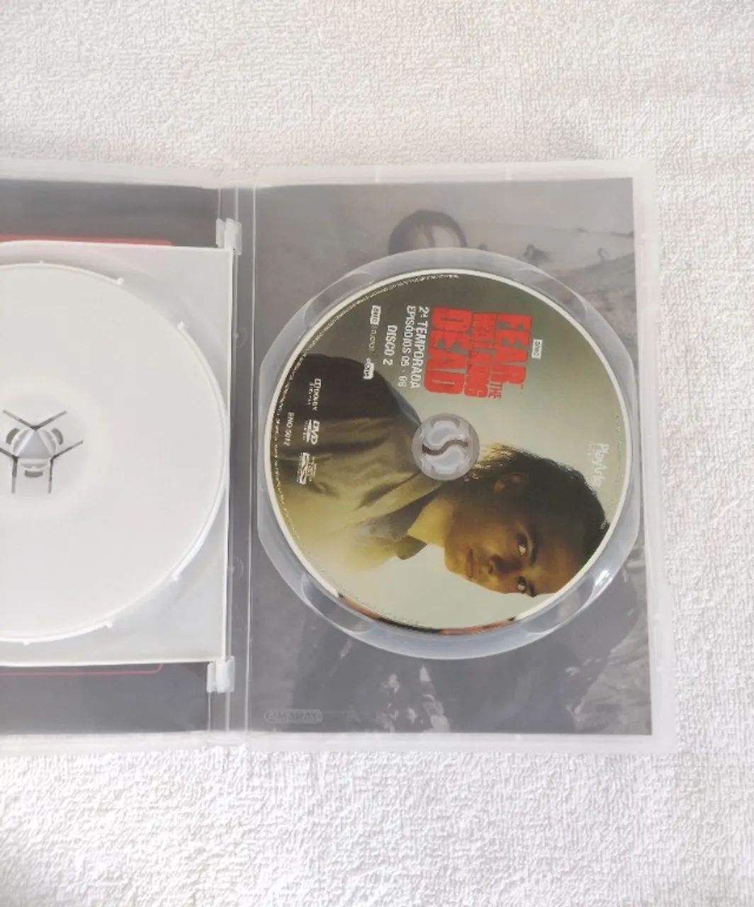DVD Fear the Walking Dead - 2ª Temporada Completa - Foto 4