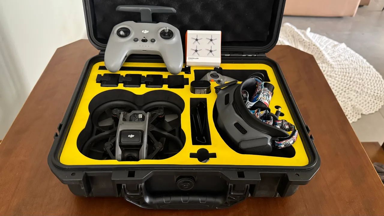 DJI Avata 1 kit Fly More + FPV Controller 2