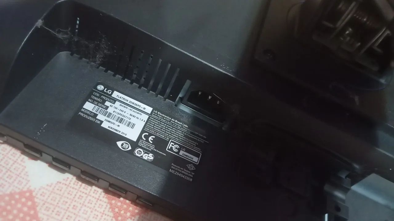 `Monitor LG Flatron 20M35PO 19,5" - Para peças / conserto` - Foto 3