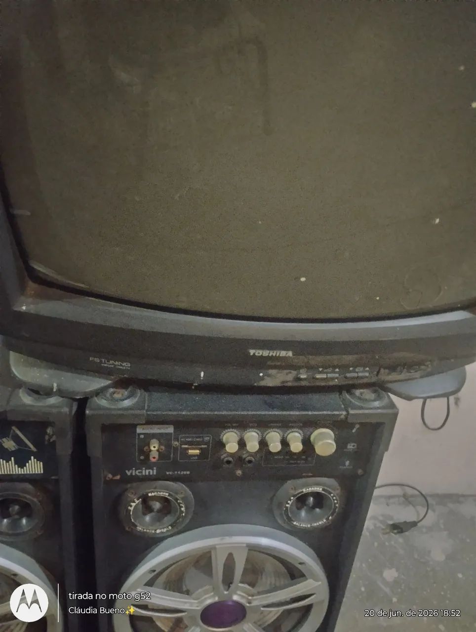 Vendo TV antiga SEMP TOSHIBA 20 polegadas  com defeito: obs (ela só liga ) - Foto 2