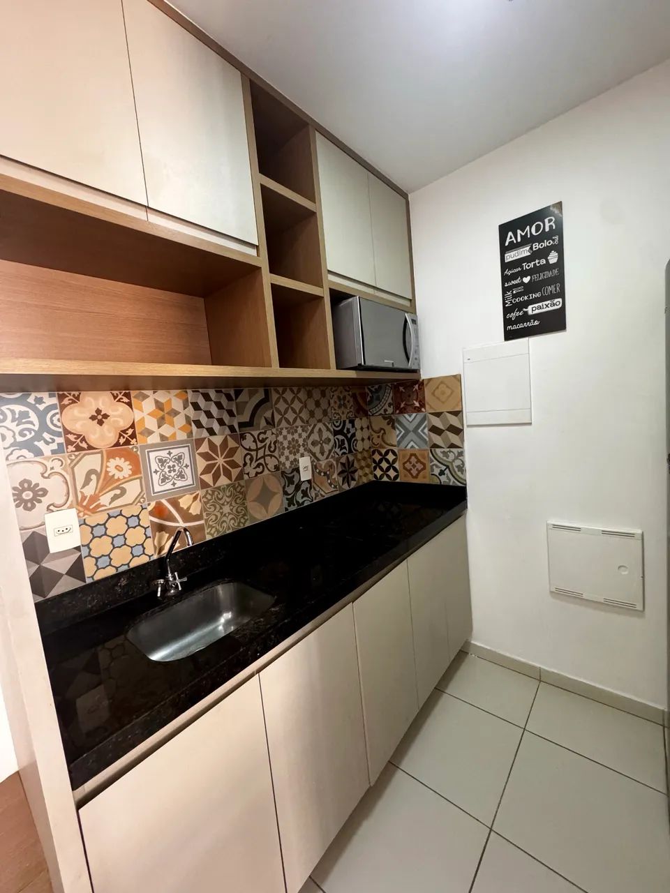 Ap mobiliado ja incluso condominio e IPTU - Foto 2