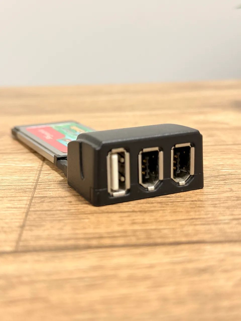Adaptador ExpressCard 34 mm ? FireWire + USB 2.0 ? Texas Instruments - Foto 2