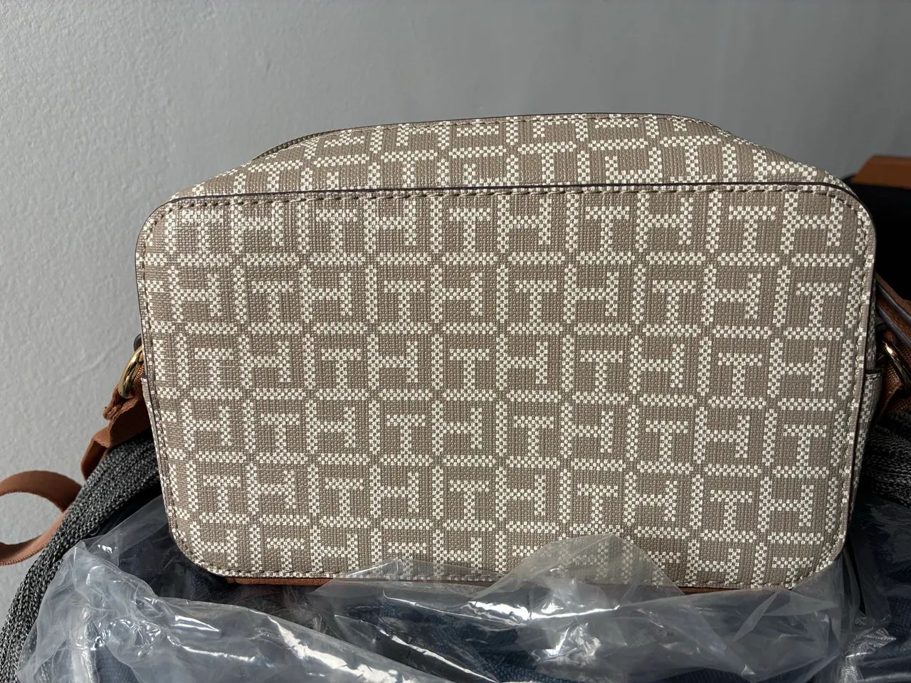 Bolsa Transversal Tommy Original Nova - Foto 2