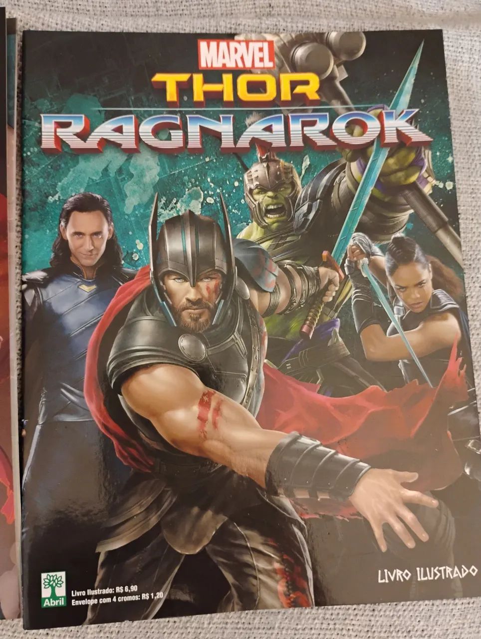 ÁLBUM DE FIGURINHAS THOR: RAGNAROK COMPLETO (2017) ABRIL  - Foto 2