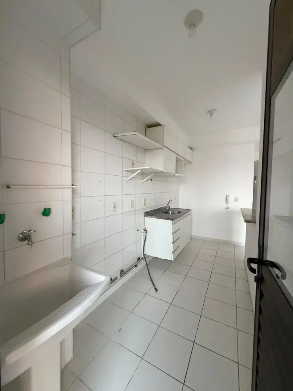 Imóvel para aluguel possui 65m² com 2 quartos em Cohafuma - São Luís - MA - Foto 2