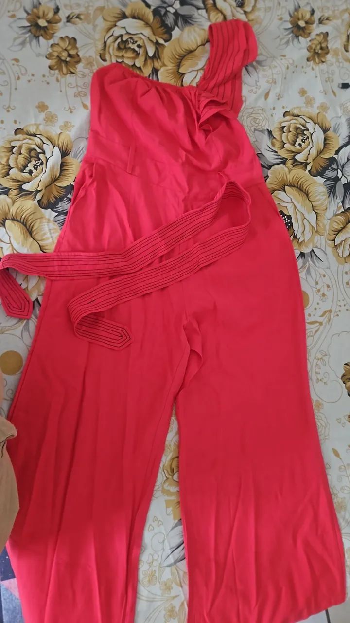 Macacão vermelho  - Foto 2