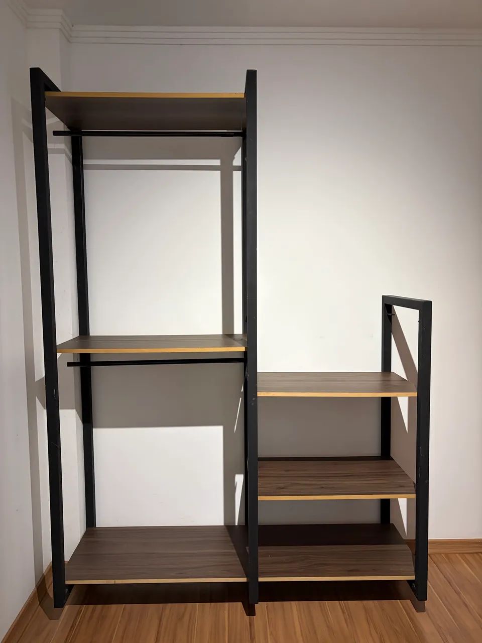 Guarda roupa aberto em aço e mdf 18mm - Foto 2