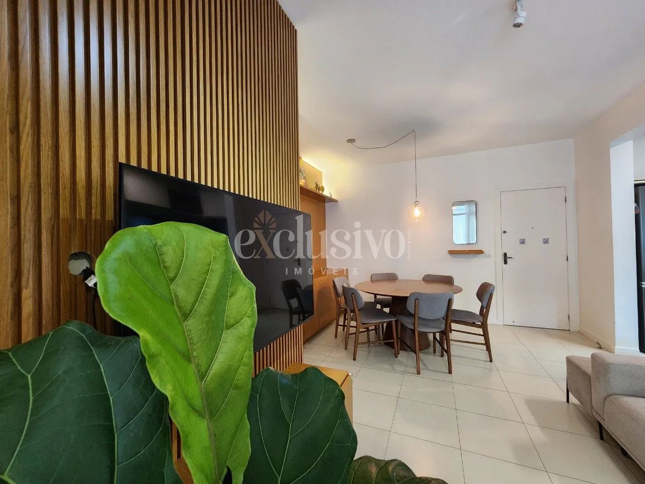 Apartamento de 2 quartos com suíte, sacada com churrasqueira e lazer completo em Coqueiros - Foto 4