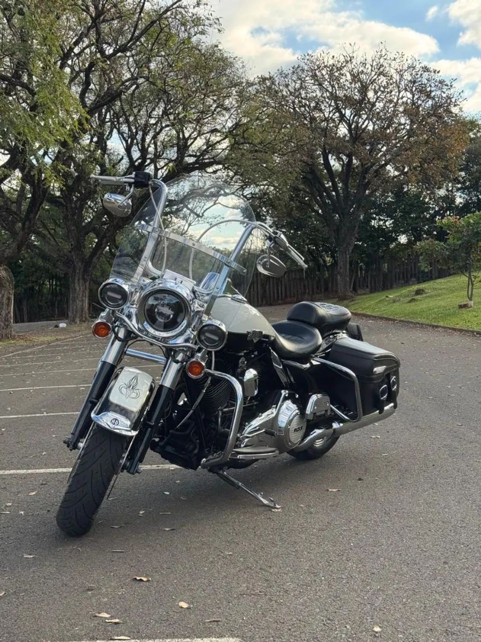 HARLEY DAVIDSON ROAD KING