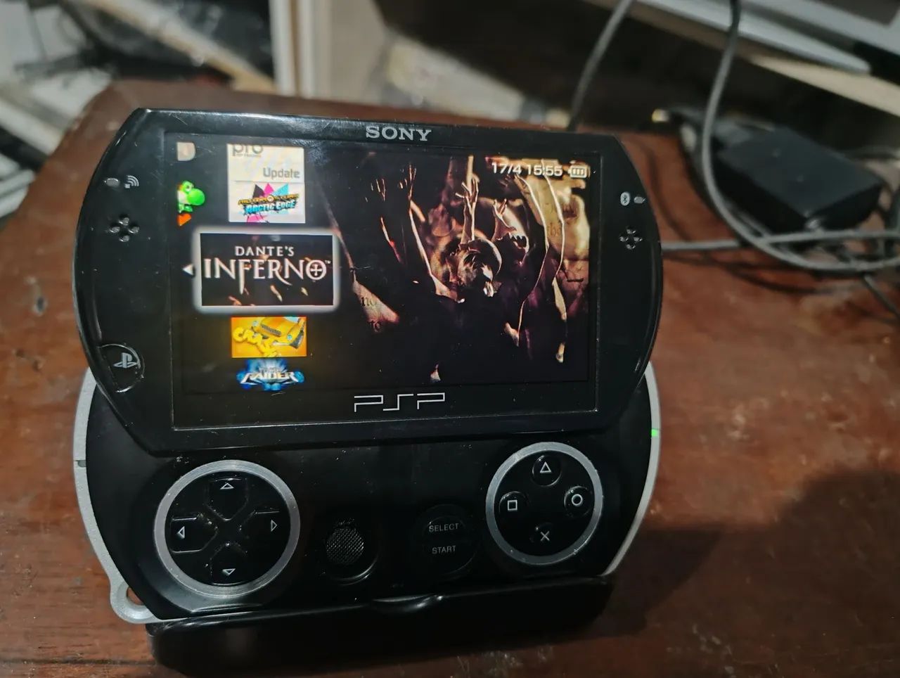 PSP GO desbloqueado com manual