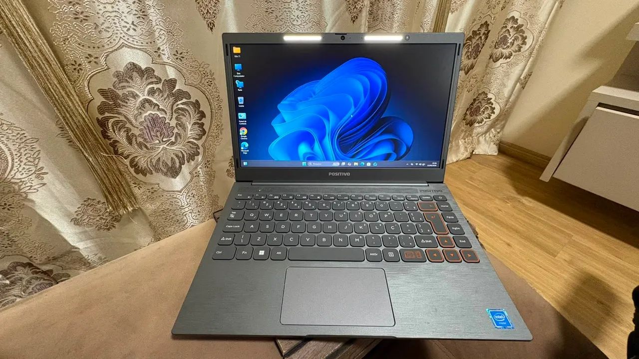 Notebook Positivo Vision C C4128A-14 Intel Celeron 4GB 14.1 Windows 11 Home
