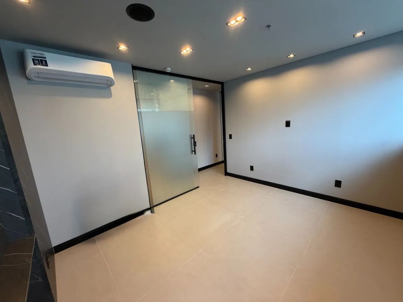 Sala comercial de alto padrão - Foto 2