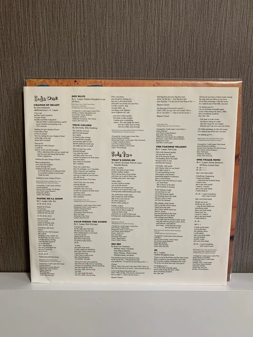 LP - Cyndi Lauper - True Colors - Disco de Vinil - original de época Importado - Foto 3