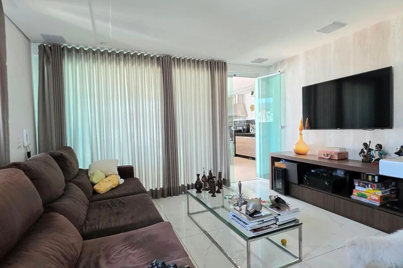 Apartamento à Venda - Buritis, 3 Quartos, 216 m2 - Foto 2
