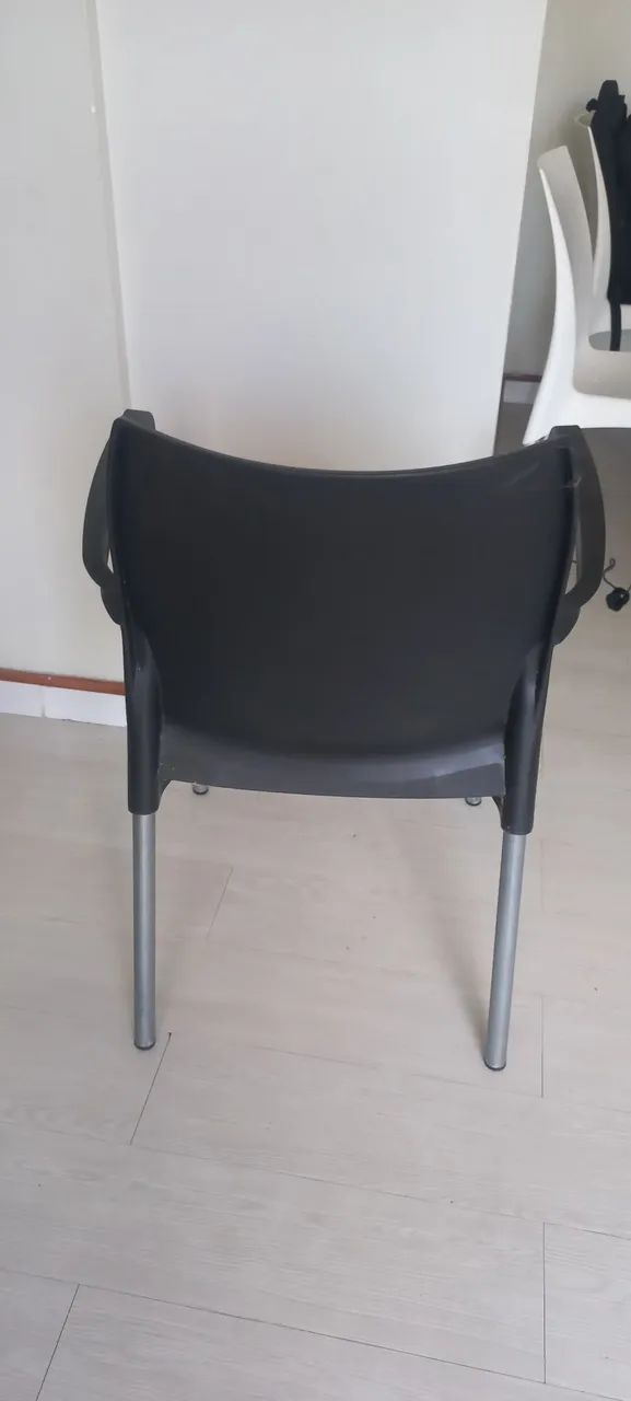 Conjunto de 4 cadeiras