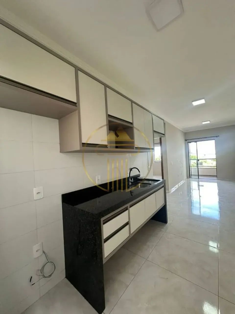 Apartamento para alugar com 02 dormitórios no bairro Praça em Tijucas-SC - Foto 3