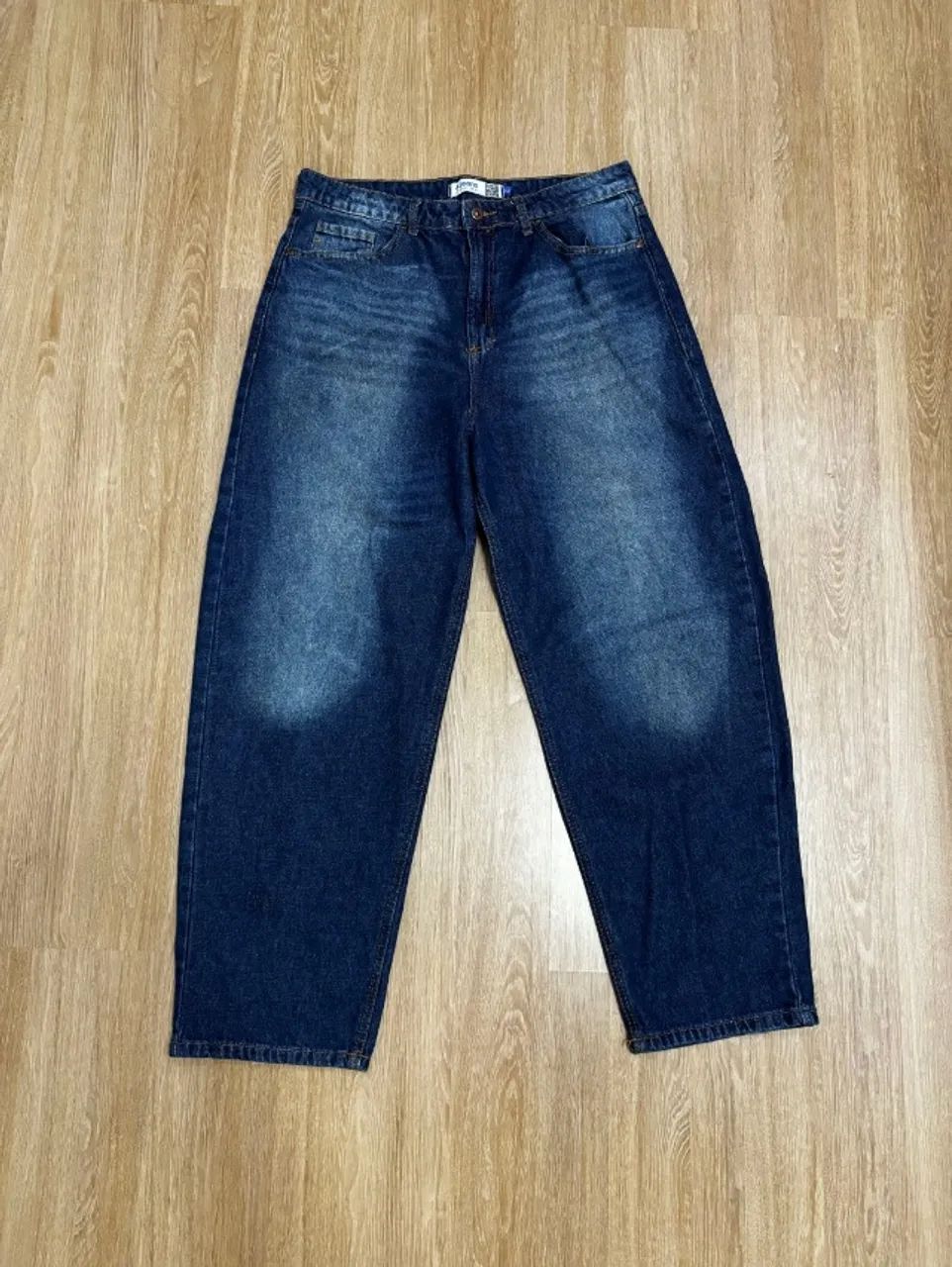 calça jeans baggy