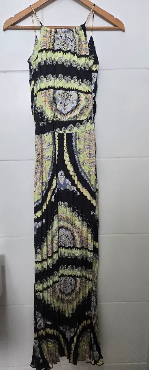 Vestido estampado com alças finas - Foto 4