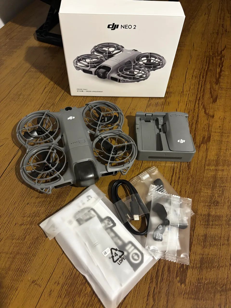 Dji neo 2 com bateria extra e hub de carregamento rápido 