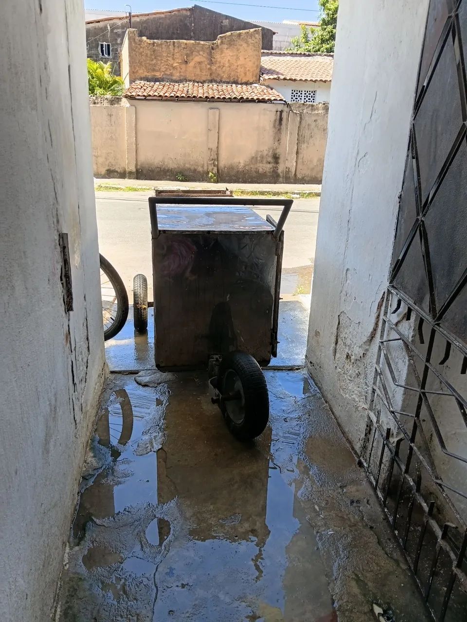 VENDO CARRINHO DE LANCHE ZAP * CUIDAR JESUS TE AMA  - Foto 3