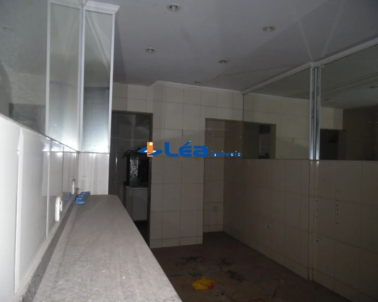CASA RESIDENCIAL E COMERCIAL em SUZANO - SP, CENTRO - Foto 4