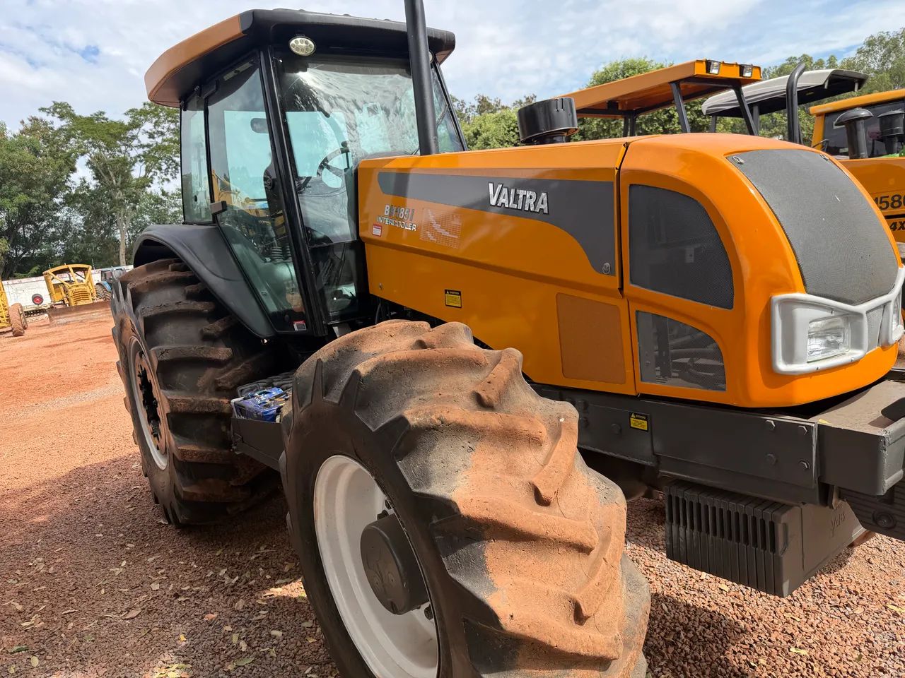 Trator Valtra BH 185 i - Foto 2