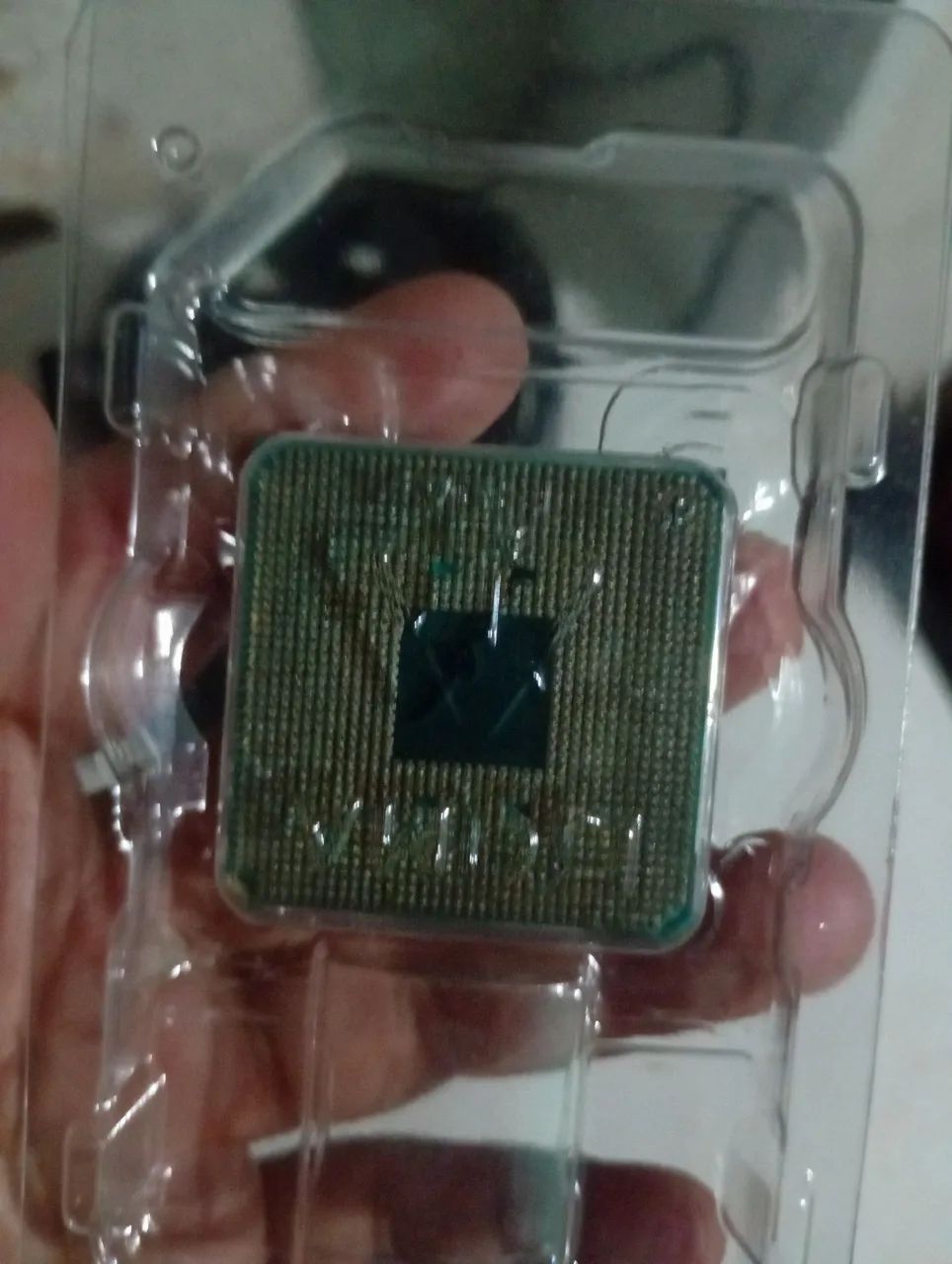 Vendo processador Ryzen 3 2200g - Foto 3