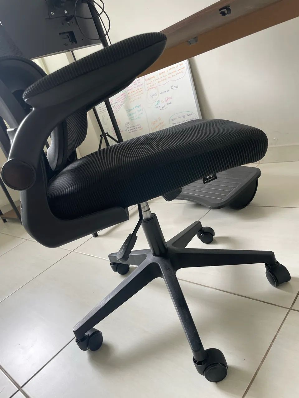Cadeira Ergonômica  - Foto 5