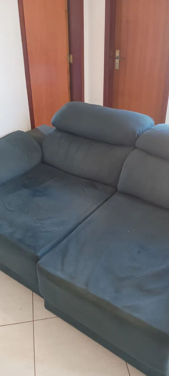 Vendo Urgente Sofá Retrátil 2 Lugares. - Foto 3
