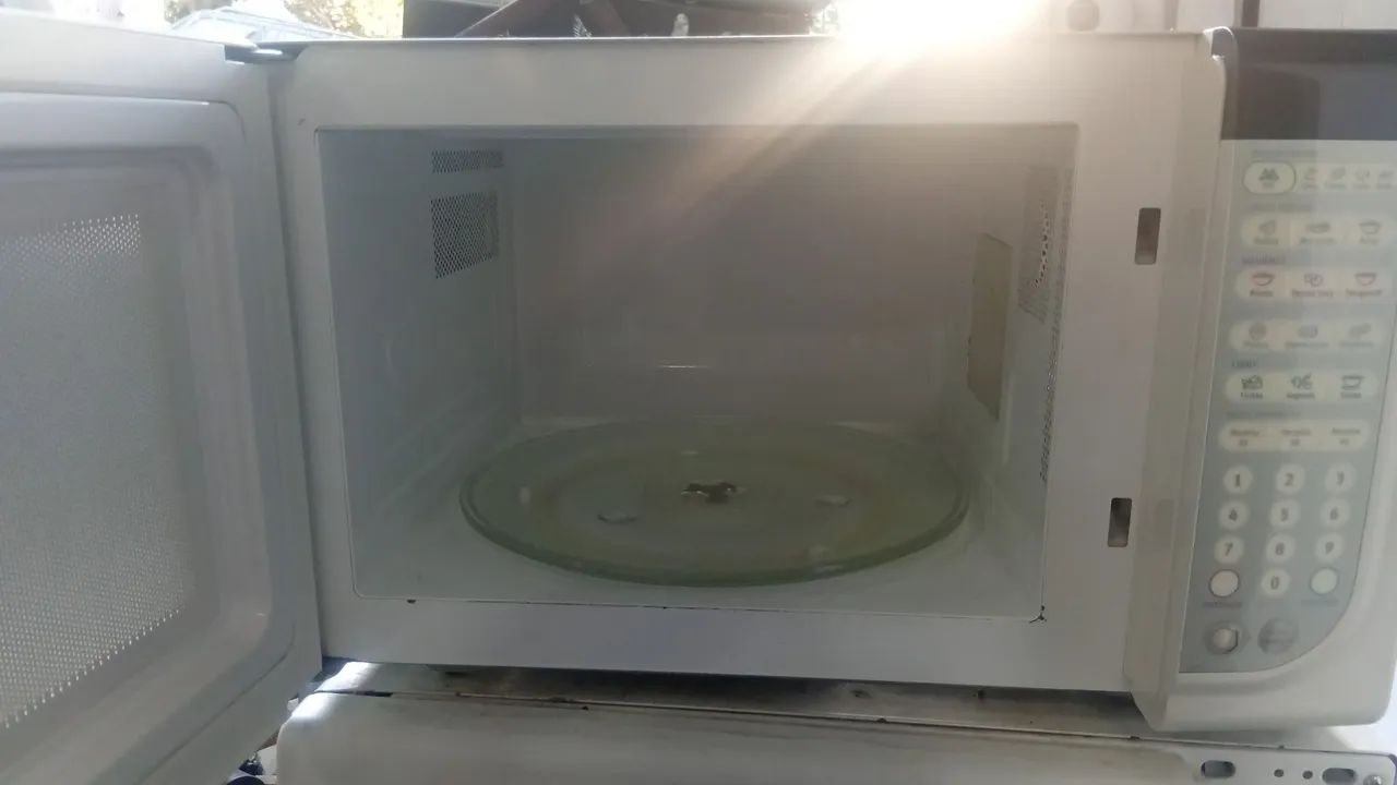 Micro-ondas Electrolux MEF41 31L 127v  - Foto 2