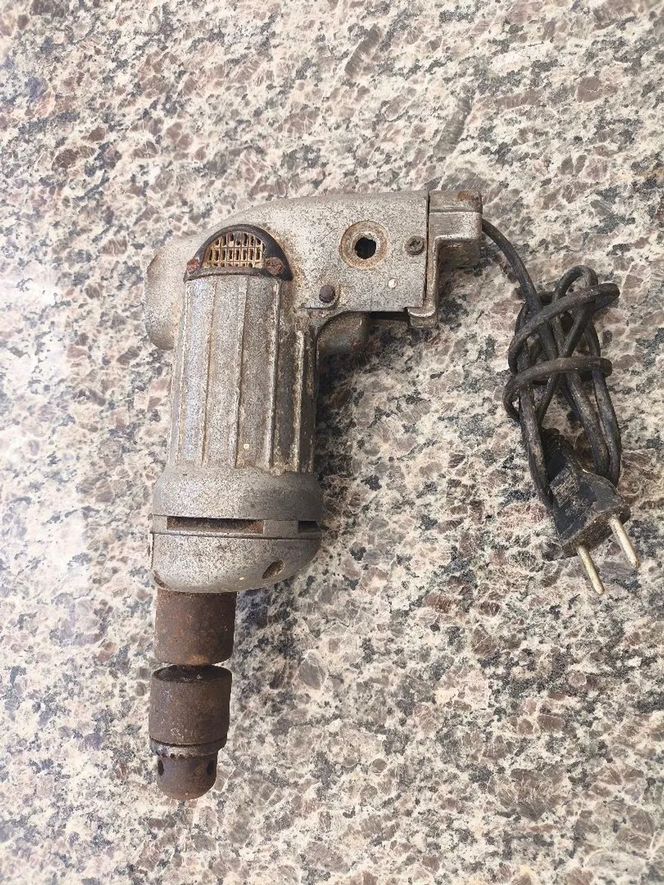 Antiguidade furadeira 