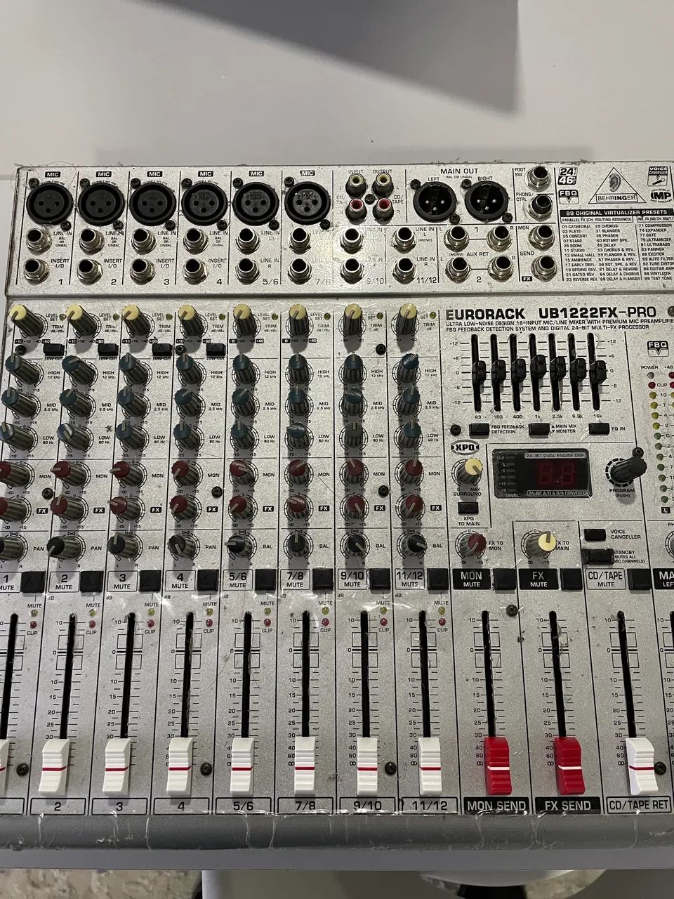 Mesa de som Behringer - Foto 3